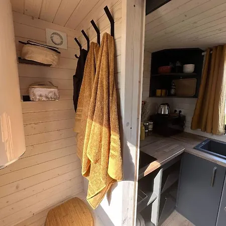 Farm stay Tiny House Et Chevaux *
